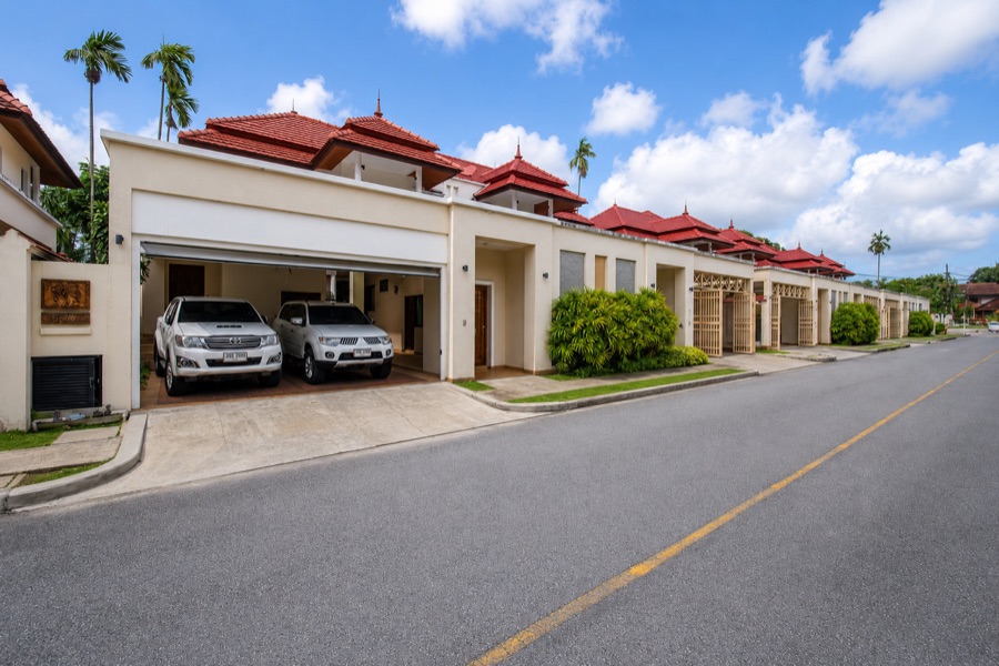 Laguna Links estate street view, Bang Tao Phuket